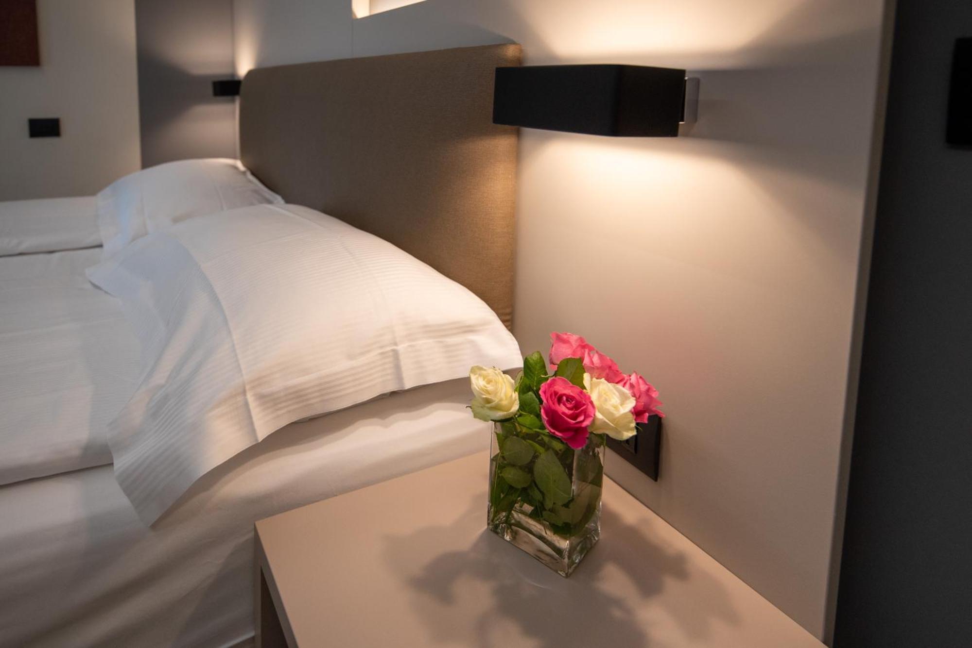 Ile Hotel Peschiera del Garda Eksteriør bilde