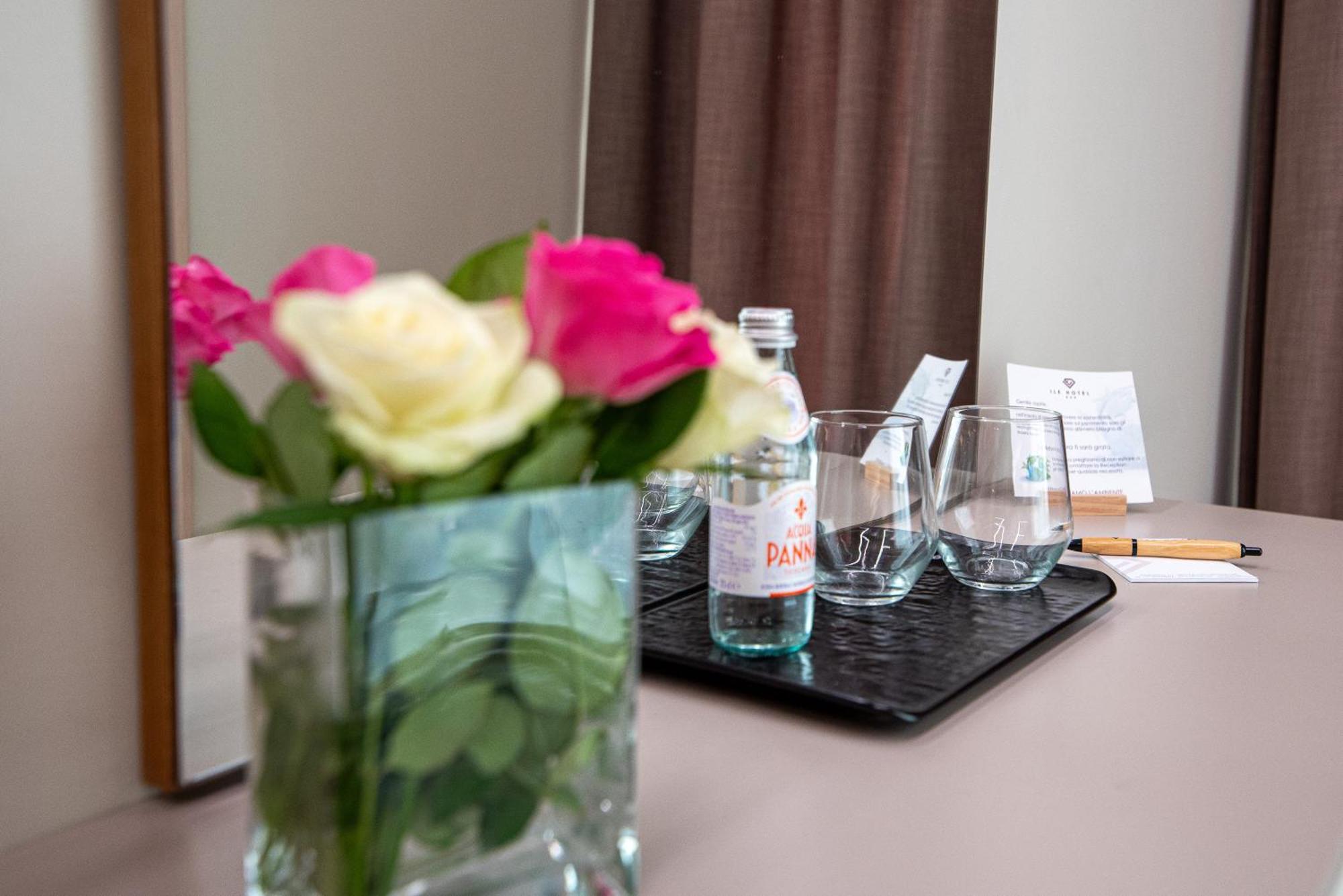 Ile Hotel Peschiera del Garda Eksteriør bilde