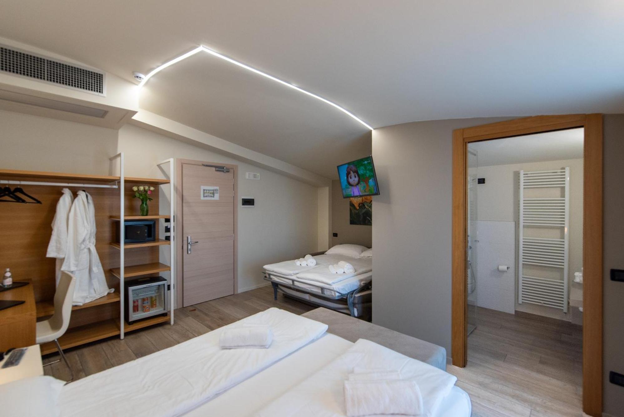 Ile Hotel Peschiera del Garda Eksteriør bilde