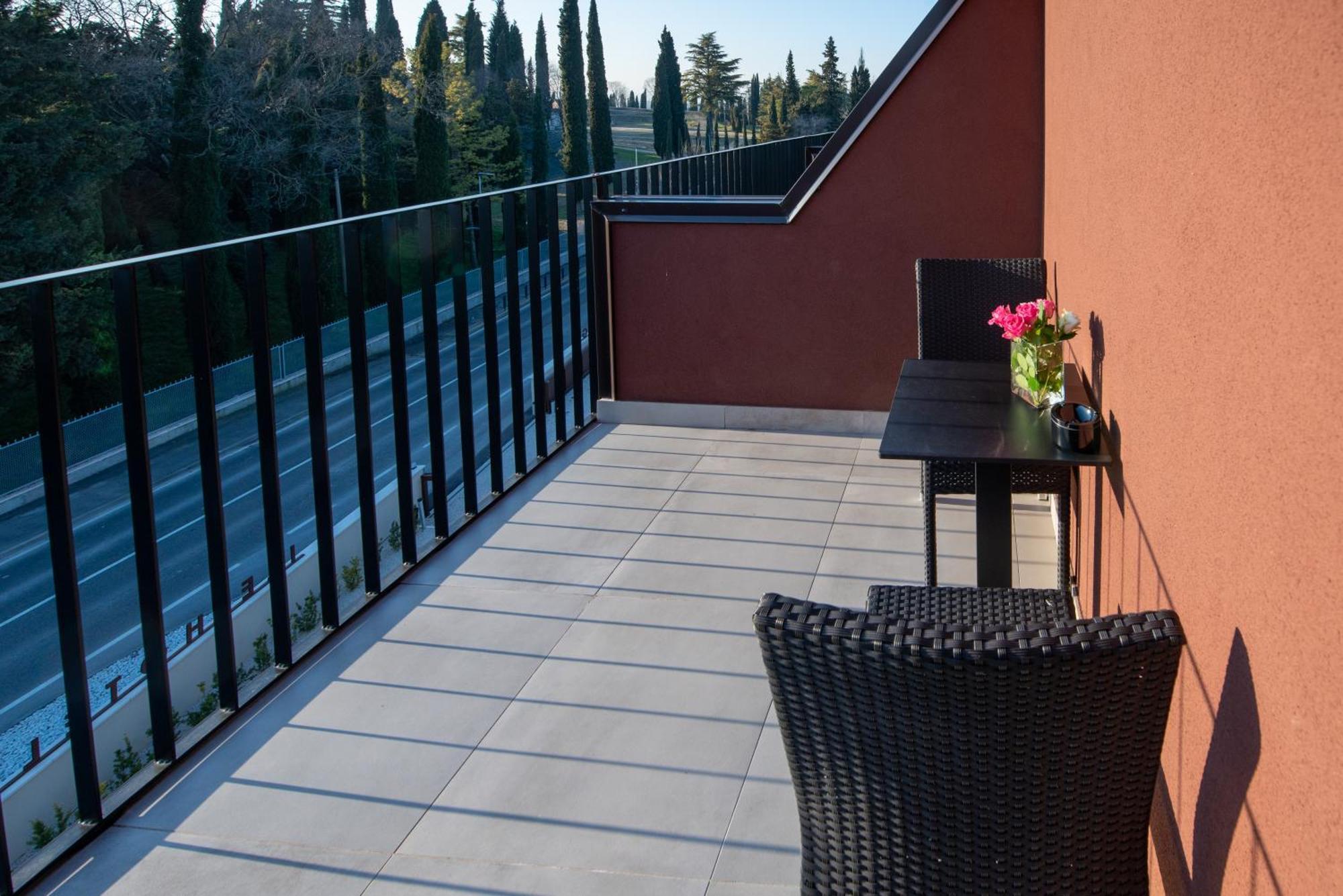 Ile Hotel Peschiera del Garda Eksteriør bilde